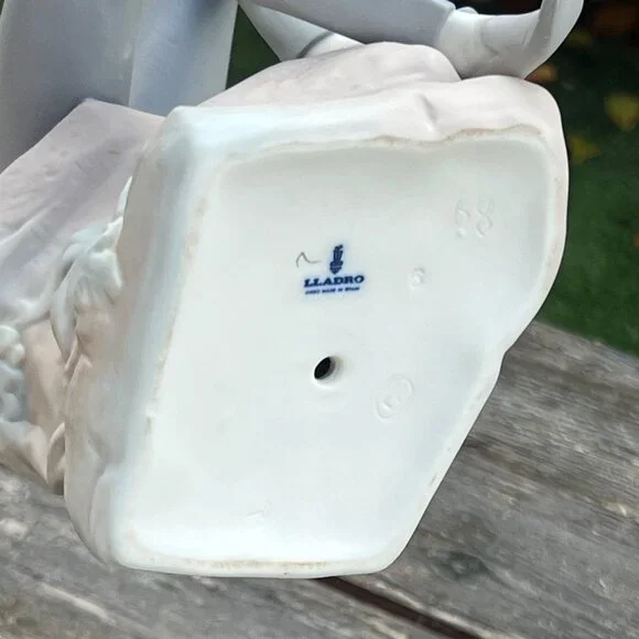 Lladro Matte Hebrew Student Jewish Boy with Book 4684 Bar Mitzvah Siddur Judacia - Picture 13 of 13